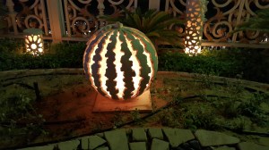 Garden Lighting and Ornaments, Beauty Effects, Landscaping, Fruit Lanterns, Artistic, Creativity, Beautiful