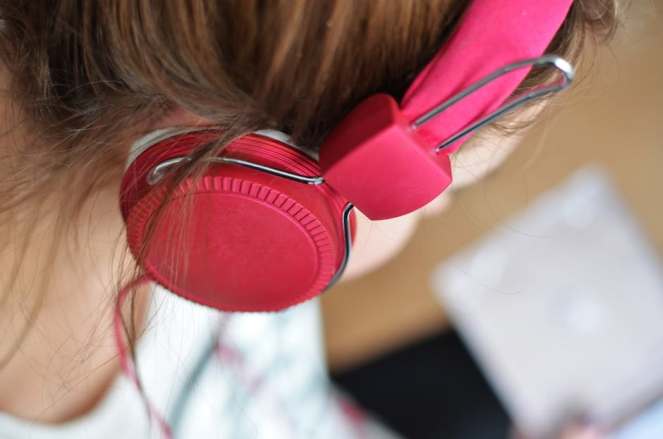 Person, woman, pink, headphones